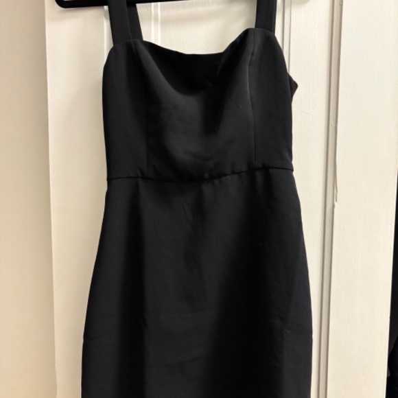 Aritzia Aperature Tie-Back Dress (Black) - Picture 2 of 4